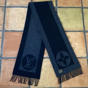 Louis Vuitton Black & Grey Reversible Scarf